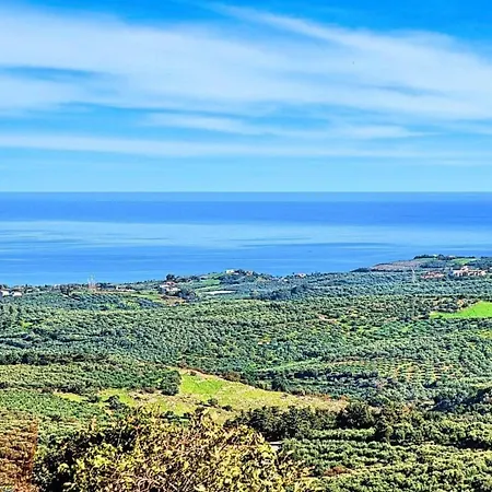 Holiday home Grand View Mit Blick Auf Wasser By Interhome Chania (Crete)