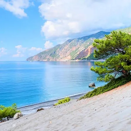Grand View Mit Blick Auf Wasser By Interhome Chania (Crete)